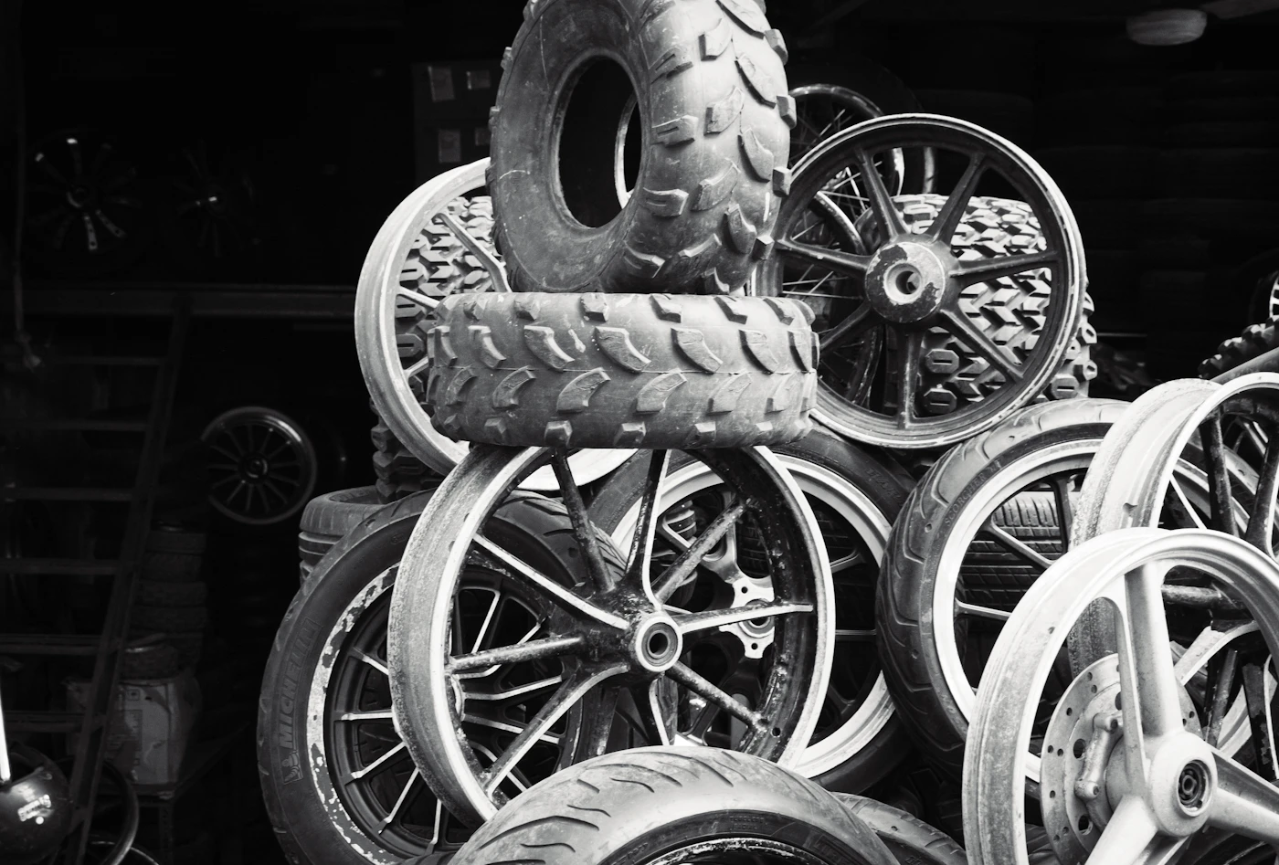 Computerised wheel balancing for mobile tyre fitting in Bolton